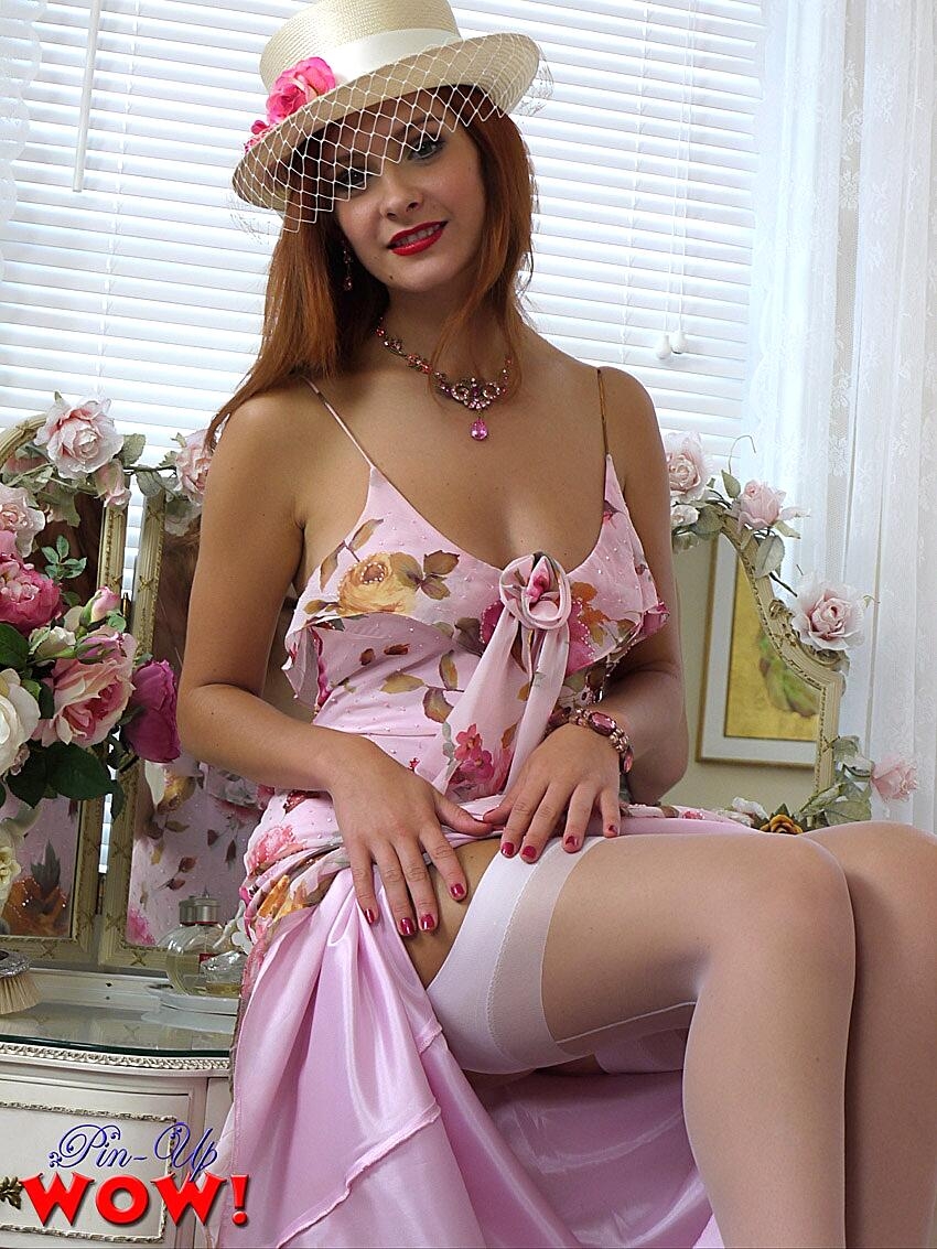 Classy Pinup Model Poses In Stockings And Garters With A Face Veil, Elle Richie Babe, Big-Tits, Clothed, Redhead, Stockings