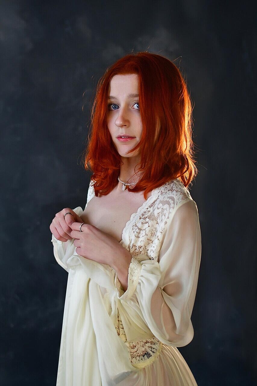 Redheaded Solo Model Alice Seduce Goes Topless While Changing Her Outfits Amateur, Redhead, Skinny, Teen, White
