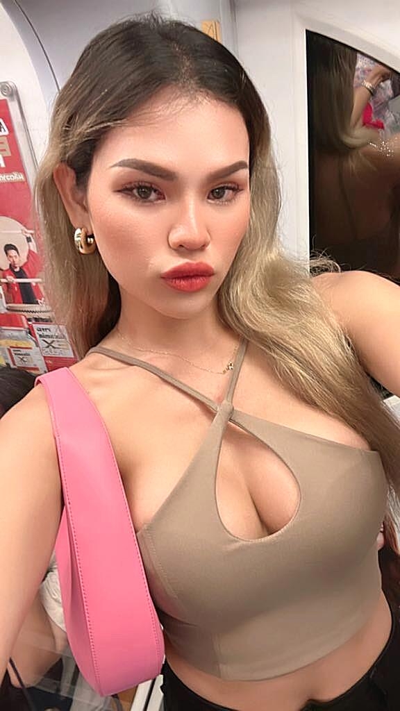 Hot Shemale Petite Trans Beauty Teases With Her Big Tits In A Sexy Compilation Ladyboy, Sexy-Shemale, Shemale, Teen-Shemale