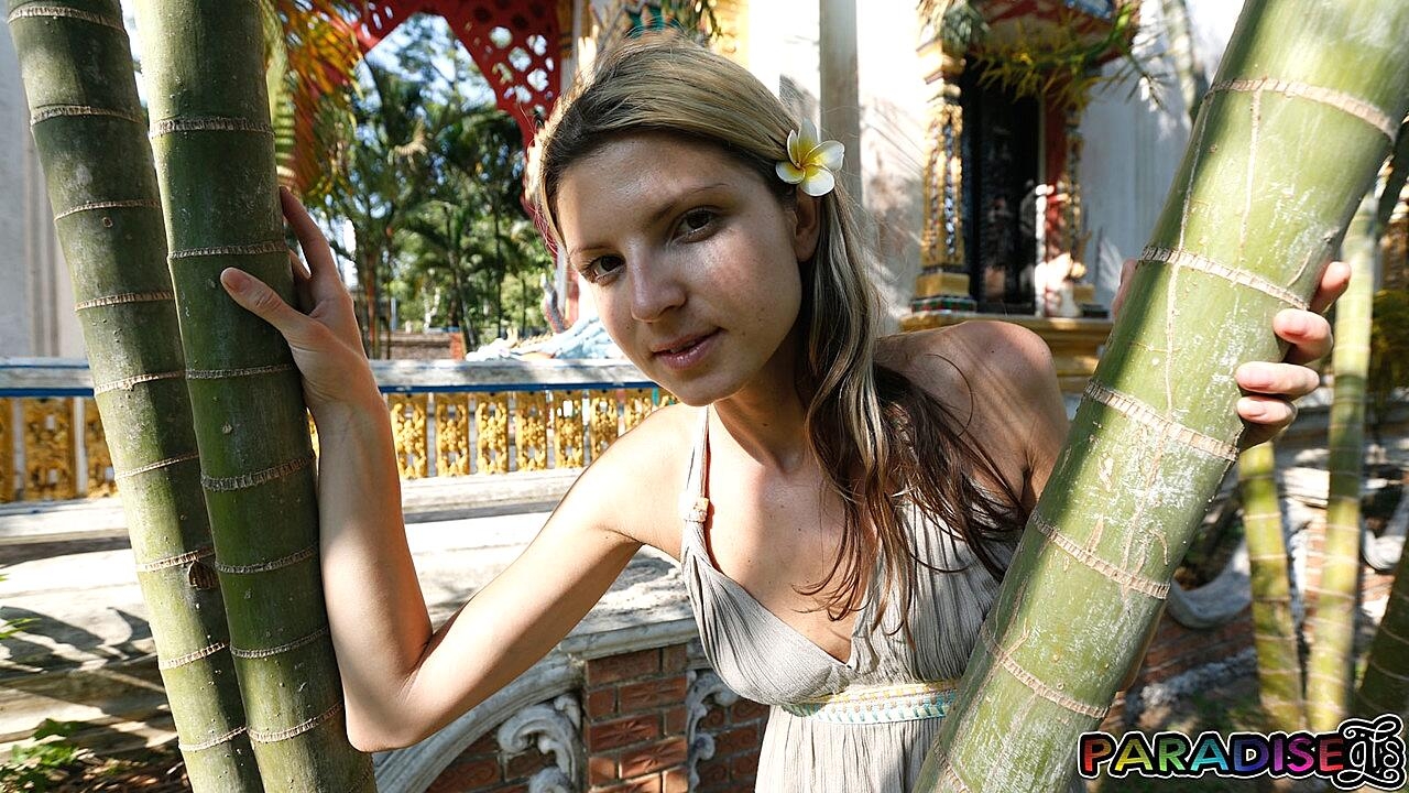 Petite Girl Gina Gerson Flashes A No Panty Upskirt On Steps Cute, Girlfriend, Non-Nude, Skinny